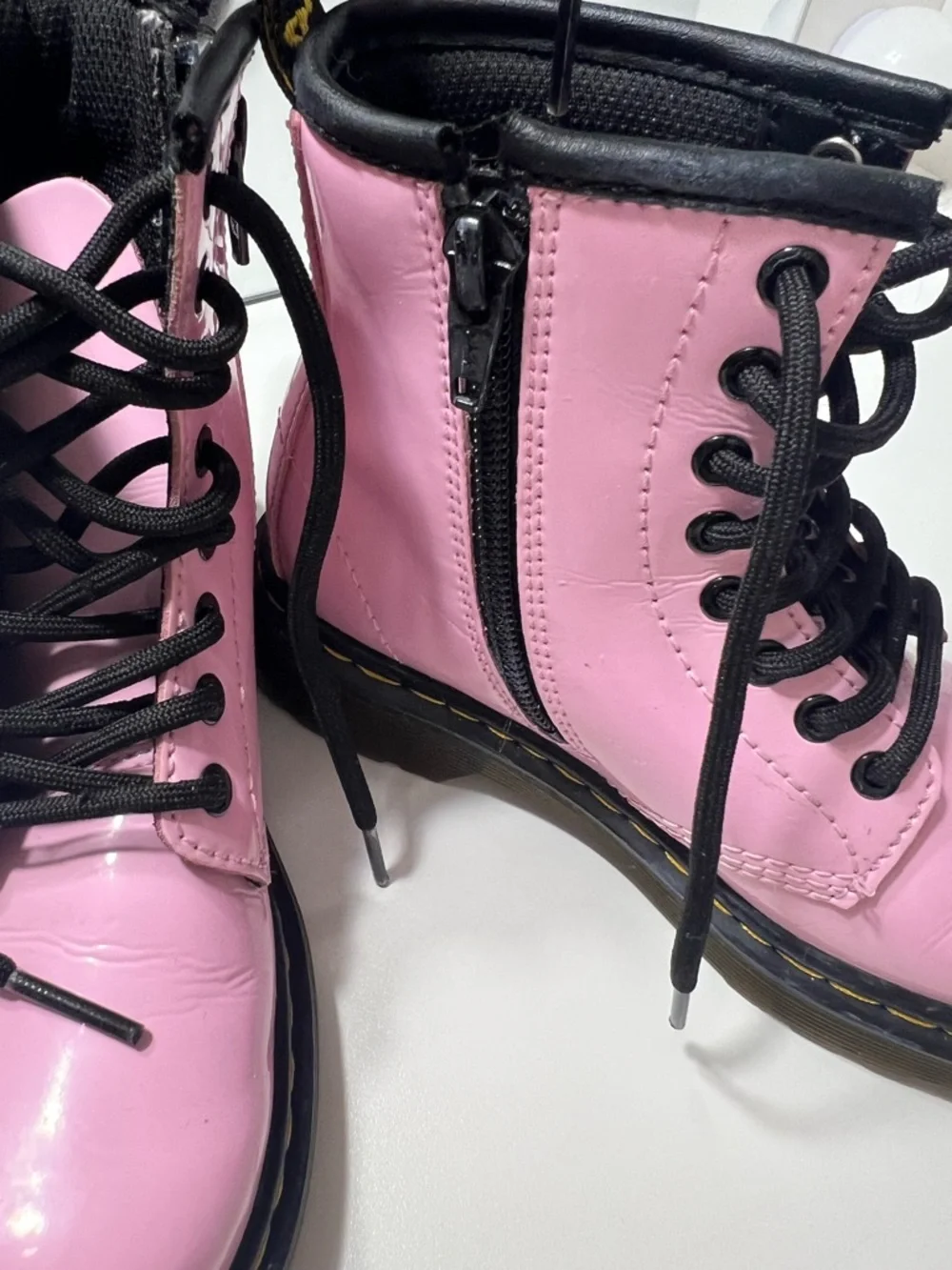 Dr. Martens Junior 1460 Patent Leather Lace Up Boots in Pale Pink size 12